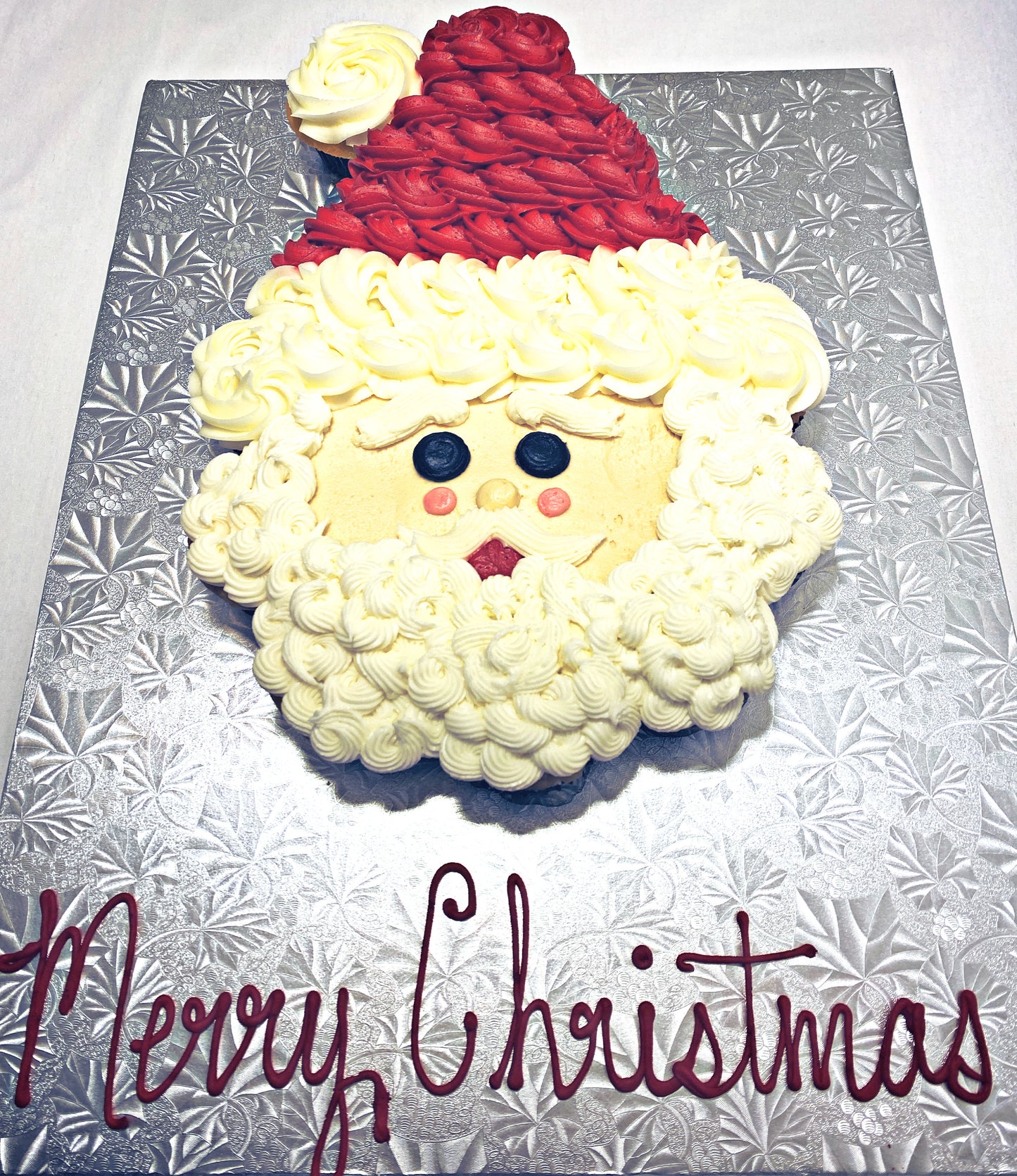 Santa cupcake cake (minis!)